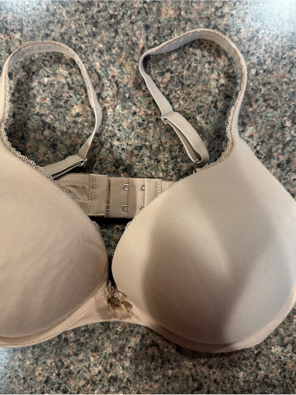 Victoria's Secret Smooth Nude T-Shirt Bra in Beige